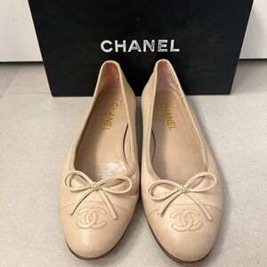 Chanel vintage beige leather ballet flats size 38